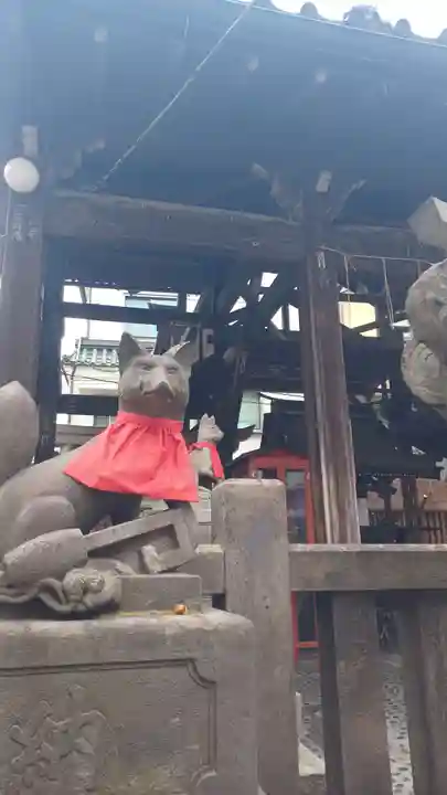 被官稲荷神社の狛犬