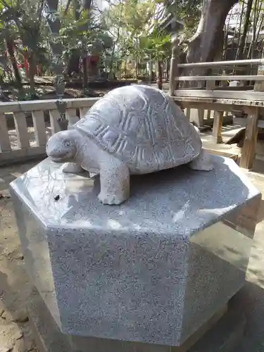 亀岡八幡宮（亀岡八幡神社）の狛犬