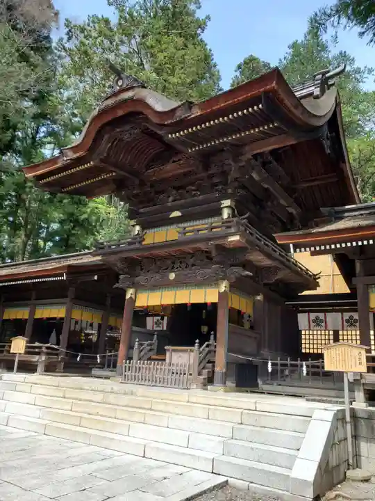 諏訪大社下社秋宮の本殿・本堂