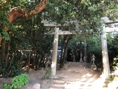 佐紀神社（亀畑）の鳥居