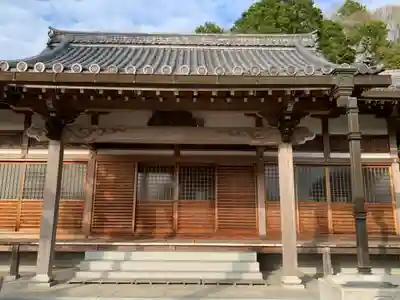 東林寺の本殿・本堂