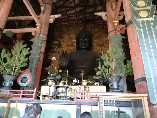 東大寺の{uncategorized: "未分類", other: "その他", undefined: "問題あり", building: "その他建物", grave: "お墓", sacred_gate: "鳥居", guardian: "狛犬", statue: "像", buddha: "仏像", history: "歴史", nature: "自然", garden: "庭園", animal: "動物", pagoda: "塔", temizu: "手水舎", mountain_gate: "山門・神門", sanctuary: "本殿・本堂", subordinate: "末社・摂社", art: "芸術", scenery: "景色", jizo: "地蔵", ema: "絵馬", goshuin: "御朱印", omikuji: "おみくじ", items: "授与品その他", amulet: "お守り", goshuincho: "御朱印帳", eats: "食事", festival: "お祭り", votive_dance: "神楽", shichigosan: "七五三参", wedding: "結婚式", experience: "体験その他", initially: "初詣", around: "周辺", anti_infection: "感染症対策"}