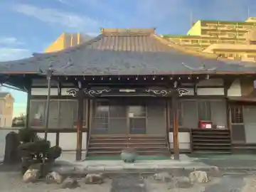 清蓮寺の本殿・本堂