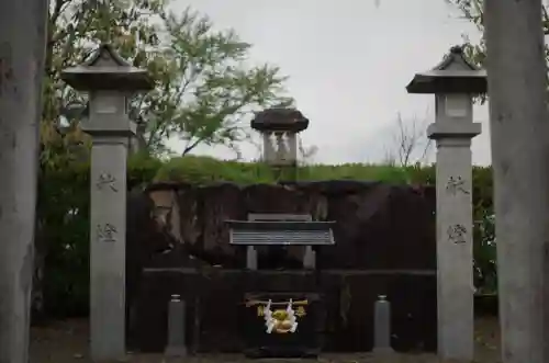 熊野本宮大社産田社の{uncategorized: "未分類", other: "その他", undefined: "問題あり", building: "その他建物", grave: "お墓", sacred_gate: "鳥居", guardian: "狛犬", statue: "像", buddha: "仏像", history: "歴史", nature: "自然", garden: "庭園", animal: "動物", pagoda: "塔", temizu: "手水舎", mountain_gate: "山門・神門", sanctuary: "本殿・本堂", subordinate: "末社・摂社", art: "芸術", scenery: "景色", jizo: "地蔵", ema: "絵馬", goshuin: "御朱印", omikuji: "おみくじ", items: "授与品その他", amulet: "お守り", goshuincho: "御朱印帳", eats: "食事", festival: "お祭り", votive_dance: "神楽", shichigosan: "七五三参", wedding: "結婚式", experience: "体験その他", initially: "初詣", around: "周辺", anti_infection: "感染症対策"}