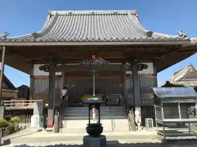 観音寺の本殿・本堂