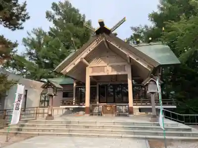 白石神社の本殿・本堂