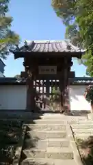 篁修寺の山門