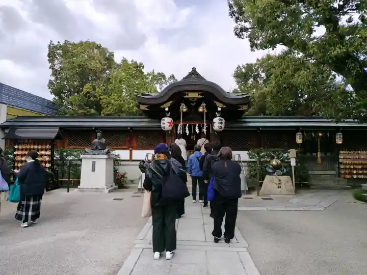 晴明神社の{uncategorized: "未分類", other: "その他", undefined: "問題あり", building: "その他建物", grave: "お墓", sacred_gate: "鳥居", guardian: "狛犬", statue: "像", buddha: "仏像", history: "歴史", nature: "自然", garden: "庭園", animal: "動物", pagoda: "塔", temizu: "手水舎", mountain_gate: "山門・神門", sanctuary: "本殿・本堂", subordinate: "末社・摂社", art: "芸術", scenery: "景色", jizo: "地蔵", ema: "絵馬", goshuin: "御朱印", omikuji: "おみくじ", items: "授与品その他", amulet: "お守り", goshuincho: "御朱印帳", eats: "食事", festival: "お祭り", votive_dance: "神楽", shichigosan: "七五三参", wedding: "結婚式", experience: "体験その他", initially: "初詣", around: "周辺", anti_infection: "感染症対策"}