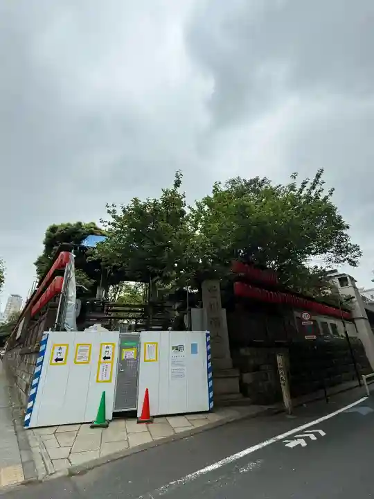 豊川稲荷東京別院の{uncategorized: "未分類", other: "その他", undefined: "問題あり", building: "その他建物", grave: "お墓", sacred_gate: "鳥居", guardian: "狛犬", statue: "像", buddha: "仏像", history: "歴史", nature: "自然", garden: "庭園", animal: "動物", pagoda: "塔", temizu: "手水舎", mountain_gate: "山門・神門", sanctuary: "本殿・本堂", subordinate: "末社・摂社", art: "芸術", scenery: "景色", jizo: "地蔵", ema: "絵馬", goshuin: "御朱印", omikuji: "おみくじ", items: "授与品その他", amulet: "お守り", goshuincho: "御朱印帳", eats: "食事", festival: "お祭り", votive_dance: "神楽", shichigosan: "七五三参", wedding: "結婚式", experience: "体験その他", initially: "初詣", around: "周辺", anti_infection: "感染症対策"}