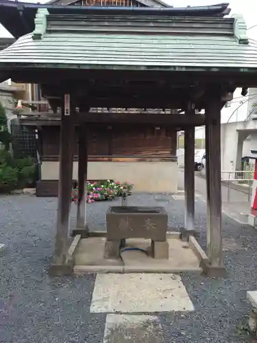 六塚稲荷神社(埼玉県)