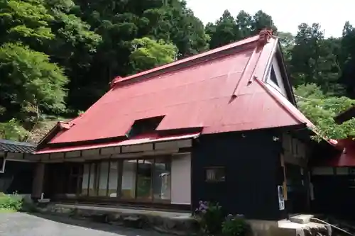 長尾護国寺の本殿