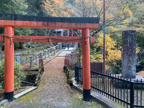 満願滝弁財天(大阪府)