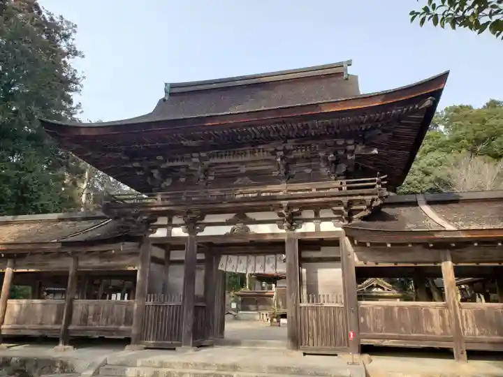 油日神社の山門・神門