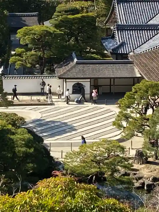 慈照寺(慈照禅寺・銀閣寺)の{uncategorized: "未分類", other: "その他", undefined: "問題あり", building: "その他建物", grave: "お墓", sacred_gate: "鳥居", guardian: "狛犬", statue: "像", buddha: "仏像", history: "歴史", nature: "自然", garden: "庭園", animal: "動物", pagoda: "塔", temizu: "手水舎", mountain_gate: "山門・神門", sanctuary: "本殿・本堂", subordinate: "末社・摂社", art: "芸術", scenery: "景色", jizo: "地蔵", ema: "絵馬", goshuin: "御朱印", omikuji: "おみくじ", items: "授与品その他", amulet: "お守り", goshuincho: "御朱印帳", eats: "食事", festival: "お祭り", votive_dance: "神楽", shichigosan: "七五三参", wedding: "結婚式", experience: "体験その他", initially: "初詣", around: "周辺", anti_infection: "感染症対策"}