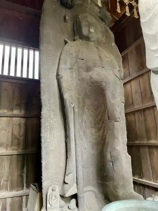 薬王寺の{uncategorized: "未分類", other: "その他", undefined: "問題あり", building: "その他建物", grave: "お墓", sacred_gate: "鳥居", guardian: "狛犬", statue: "像", buddha: "仏像", history: "歴史", nature: "自然", garden: "庭園", animal: "動物", pagoda: "塔", temizu: "手水舎", mountain_gate: "山門・神門", sanctuary: "本殿・本堂", subordinate: "末社・摂社", art: "芸術", scenery: "景色", jizo: "地蔵", ema: "絵馬", goshuin: "御朱印", omikuji: "おみくじ", items: "授与品その他", amulet: "お守り", goshuincho: "御朱印帳", eats: "食事", festival: "お祭り", votive_dance: "神楽", shichigosan: "七五三参", wedding: "結婚式", experience: "体験その他", initially: "初詣", around: "周辺", anti_infection: "感染症対策"}