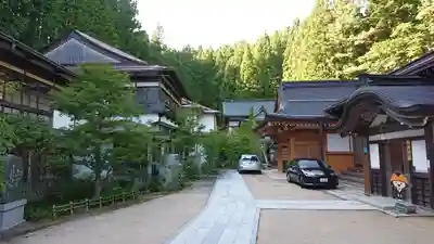 明王院のその他建物