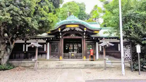 白金氷川神社の本殿・本堂
