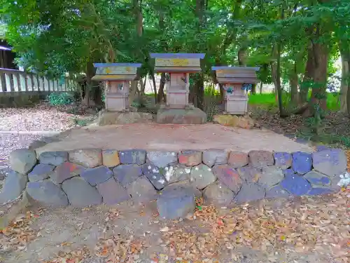 三明神社（神領町）の末社・摂社