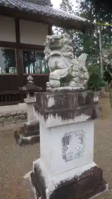 神明神社(富加町)の狛犬