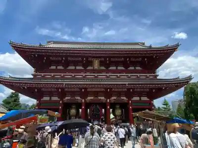 浅草寺の山門・神門