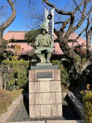 妙行寺の像