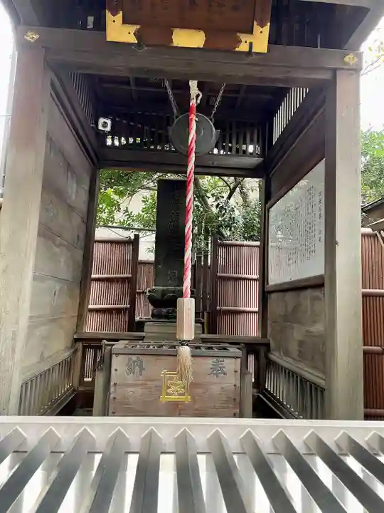 池袋四面塔稲荷大明神(東京都)