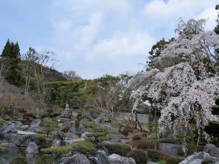 當麻寺奥院(奈良県)