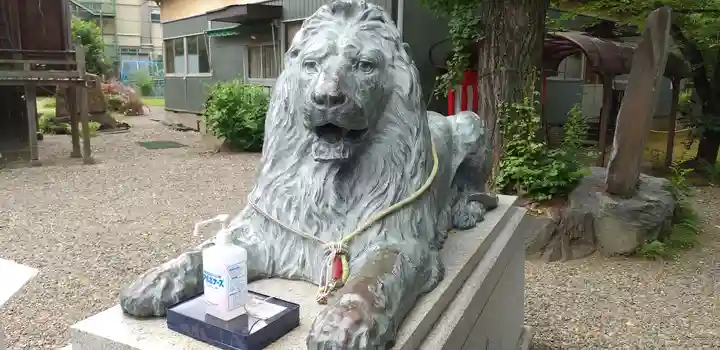 三囲神社の狛犬