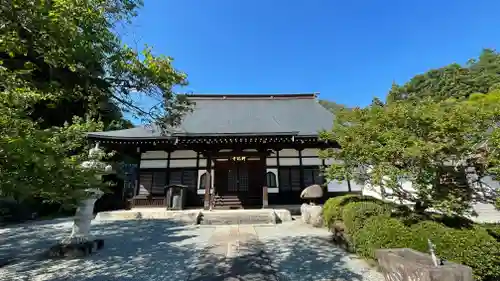 耕龍寺の本殿