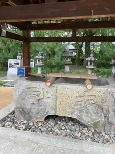 饒津神社の手水舎