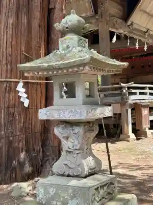 新海三社神社の{uncategorized: "未分類", other: "その他", undefined: "問題あり", building: "その他建物", grave: "お墓", sacred_gate: "鳥居", guardian: "狛犬", statue: "像", buddha: "仏像", history: "歴史", nature: "自然", garden: "庭園", animal: "動物", pagoda: "塔", temizu: "手水舎", mountain_gate: "山門・神門", sanctuary: "本殿・本堂", subordinate: "末社・摂社", art: "芸術", scenery: "景色", jizo: "地蔵", ema: "絵馬", goshuin: "御朱印", omikuji: "おみくじ", items: "授与品その他", amulet: "お守り", goshuincho: "御朱印帳", eats: "食事", festival: "お祭り", votive_dance: "神楽", shichigosan: "七五三参", wedding: "結婚式", experience: "体験その他", initially: "初詣", around: "周辺", anti_infection: "感染症対策"}