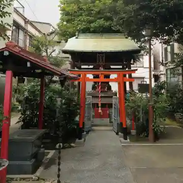 稲荷神社の本殿・本堂