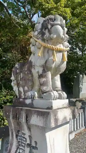 冠纓神社の狛犬