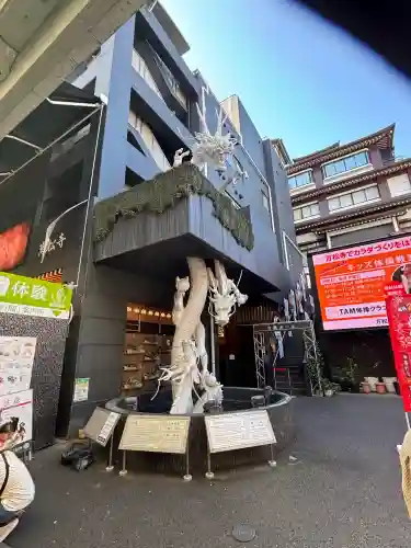 万松寺の{uncategorized: "未分類", other: "その他", undefined: "問題あり", building: "その他建物", grave: "お墓", sacred_gate: "鳥居", guardian: "狛犬", statue: "像", buddha: "仏像", history: "歴史", nature: "自然", garden: "庭園", animal: "動物", pagoda: "塔", temizu: "手水舎", mountain_gate: "山門・神門", sanctuary: "本殿・本堂", subordinate: "末社・摂社", art: "芸術", scenery: "景色", jizo: "地蔵", ema: "絵馬", goshuin: "御朱印", omikuji: "おみくじ", items: "授与品その他", amulet: "お守り", goshuincho: "御朱印帳", eats: "食事", festival: "お祭り", votive_dance: "神楽", shichigosan: "七五三参", wedding: "結婚式", experience: "体験その他", initially: "初詣", around: "周辺", anti_infection: "感染症対策"}