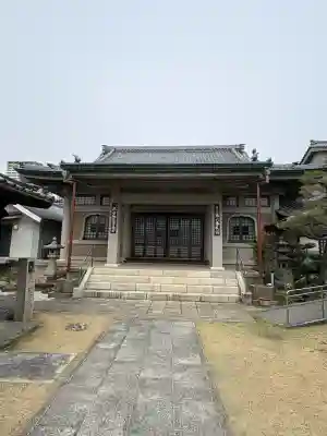 芳珠寺の{uncategorized: "未分類", other: "その他", undefined: "問題あり", building: "その他建物", grave: "お墓", sacred_gate: "鳥居", guardian: "狛犬", statue: "像", buddha: "仏像", history: "歴史", nature: "自然", garden: "庭園", animal: "動物", pagoda: "塔", temizu: "手水舎", mountain_gate: "山門・神門", sanctuary: "本殿・本堂", subordinate: "末社・摂社", art: "芸術", scenery: "景色", jizo: "地蔵", ema: "絵馬", goshuin: "御朱印", omikuji: "おみくじ", items: "授与品その他", amulet: "お守り", goshuincho: "御朱印帳", eats: "食事", festival: "お祭り", votive_dance: "神楽", shichigosan: "七五三参", wedding: "結婚式", experience: "体験その他", initially: "初詣", around: "周辺", anti_infection: "感染症対策"}