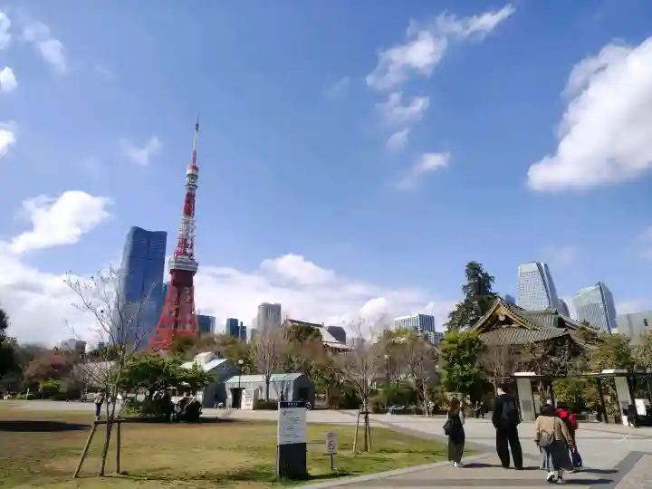 増上寺の{uncategorized: "未分類", other: "その他", undefined: "問題あり", building: "その他建物", grave: "お墓", sacred_gate: "鳥居", guardian: "狛犬", statue: "像", buddha: "仏像", history: "歴史", nature: "自然", garden: "庭園", animal: "動物", pagoda: "塔", temizu: "手水舎", mountain_gate: "山門・神門", sanctuary: "本殿・本堂", subordinate: "末社・摂社", art: "芸術", scenery: "景色", jizo: "地蔵", ema: "絵馬", goshuin: "御朱印", omikuji: "おみくじ", items: "授与品その他", amulet: "お守り", goshuincho: "御朱印帳", eats: "食事", festival: "お祭り", votive_dance: "神楽", shichigosan: "七五三参", wedding: "結婚式", experience: "体験その他", initially: "初詣", around: "周辺", anti_infection: "感染症対策"}