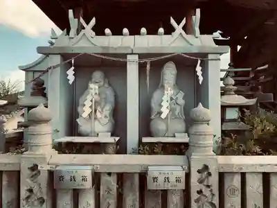羽黒神社の像