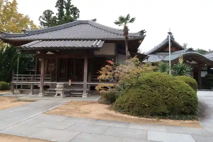 花山院菩提寺の本殿・本堂
