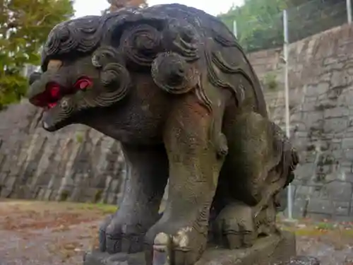 末吉神社の狛犬