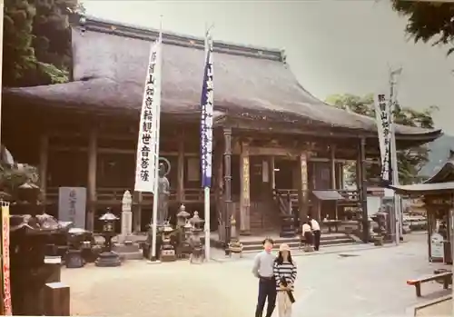 青岸渡寺の本殿・本堂