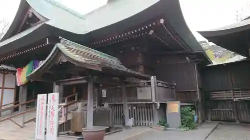 弘明寺の本殿・本堂