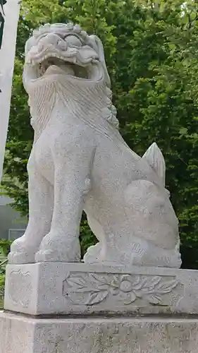 潮見ヶ岡神社の狛犬