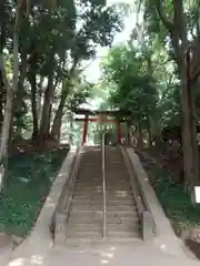 氷川女體神社の鳥居