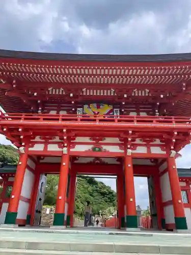 鵜戸神宮の{uncategorized: "未分類", other: "その他", undefined: "問題あり", building: "その他建物", grave: "お墓", sacred_gate: "鳥居", guardian: "狛犬", statue: "像", buddha: "仏像", history: "歴史", nature: "自然", garden: "庭園", animal: "動物", pagoda: "塔", temizu: "手水舎", mountain_gate: "山門・神門", sanctuary: "本殿・本堂", subordinate: "末社・摂社", art: "芸術", scenery: "景色", jizo: "地蔵", ema: "絵馬", goshuin: "御朱印", omikuji: "おみくじ", items: "授与品その他", amulet: "お守り", goshuincho: "御朱印帳", eats: "食事", festival: "お祭り", votive_dance: "神楽", shichigosan: "七五三参", wedding: "結婚式", experience: "体験その他", initially: "初詣", around: "周辺", anti_infection: "感染症対策"}