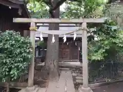 月見岡八幡神社の鳥居