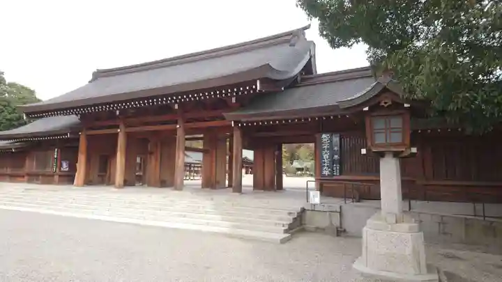 橿原神宮の山門・神門