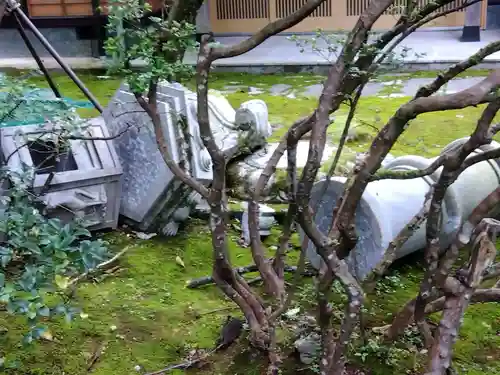 春日神社の山門