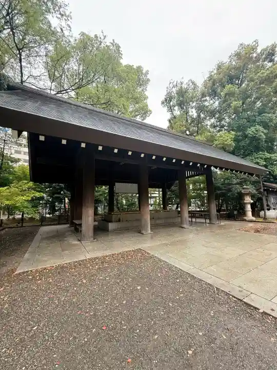 靖國神社の{uncategorized: "未分類", other: "その他", undefined: "問題あり", building: "その他建物", grave: "お墓", sacred_gate: "鳥居", guardian: "狛犬", statue: "像", buddha: "仏像", history: "歴史", nature: "自然", garden: "庭園", animal: "動物", pagoda: "塔", temizu: "手水舎", mountain_gate: "山門・神門", sanctuary: "本殿・本堂", subordinate: "末社・摂社", art: "芸術", scenery: "景色", jizo: "地蔵", ema: "絵馬", goshuin: "御朱印", omikuji: "おみくじ", items: "授与品その他", amulet: "お守り", goshuincho: "御朱印帳", eats: "食事", festival: "お祭り", votive_dance: "神楽", shichigosan: "七五三参", wedding: "結婚式", experience: "体験その他", initially: "初詣", around: "周辺", anti_infection: "感染症対策"}