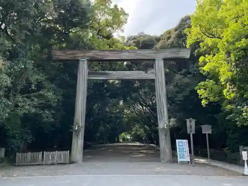 熱田神宮の鳥居