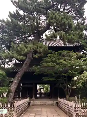 泉岳寺の山門・神門